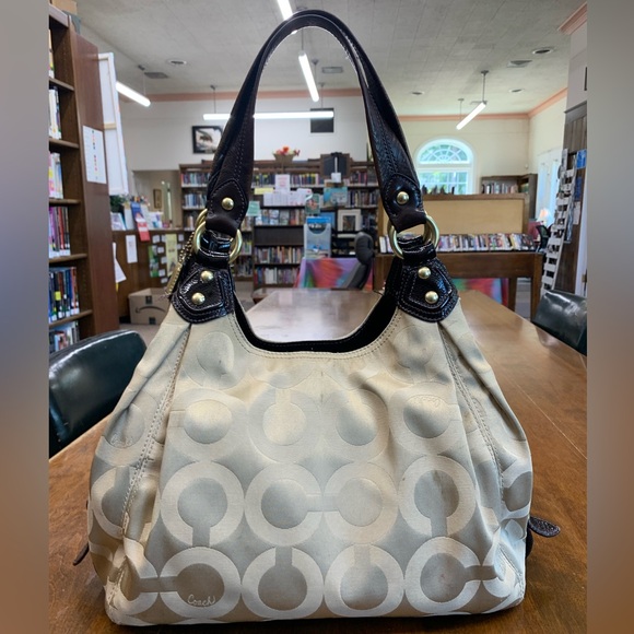 Coach handbag - Picture 2 of 6